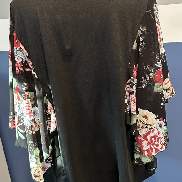 SHEIN CURVE Plus Floral Print Butterfly Sleeve Blouse SIZE 1XL Sheer Floral Arms - Picture 5 of 8